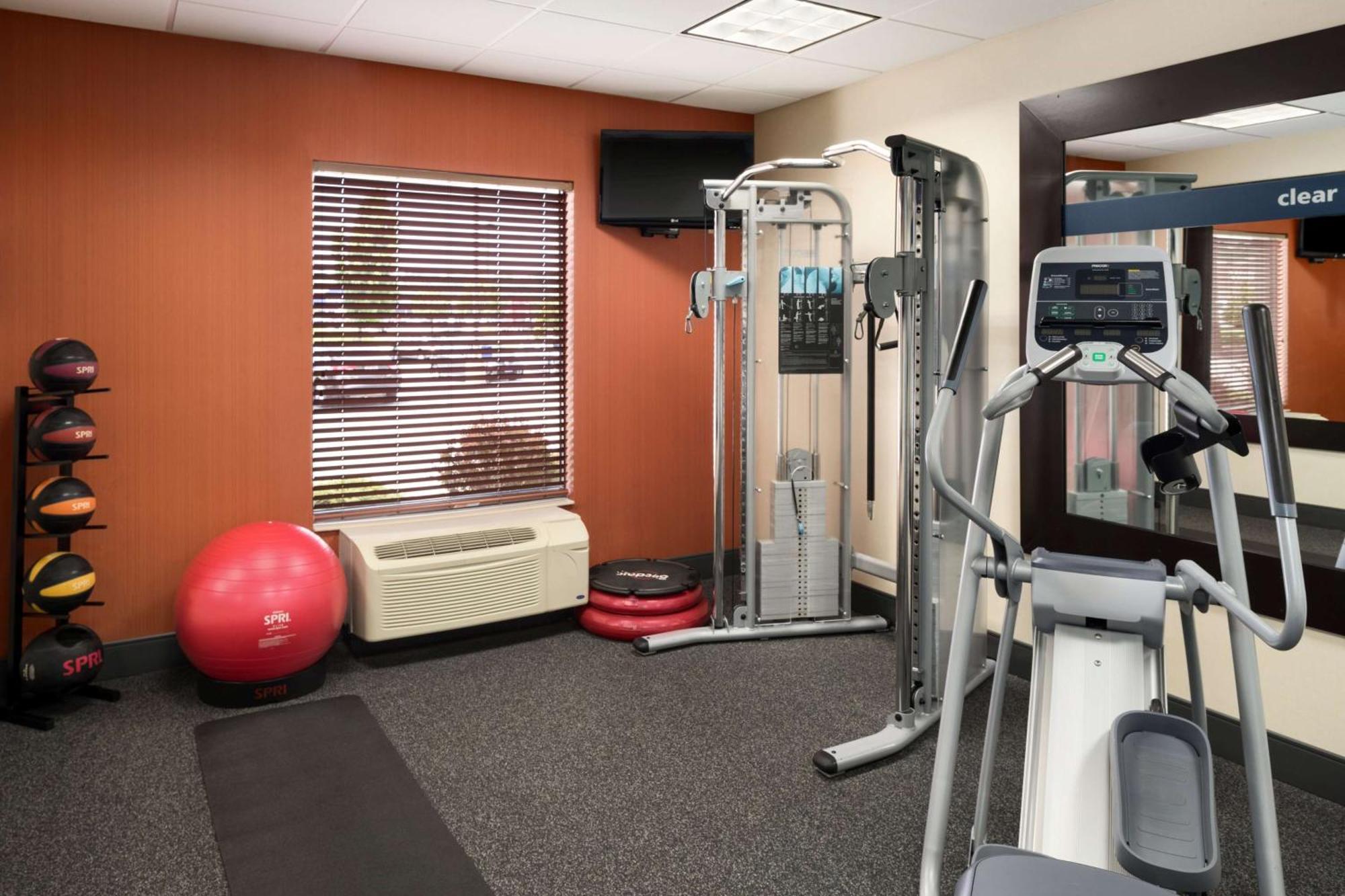 Hampton Inn Belle Vernon Εξωτερικό φωτογραφία